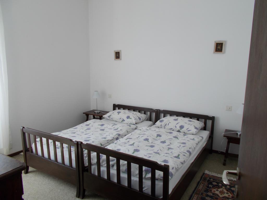 Casa Bianchi Villa Rovio Bilik gambar